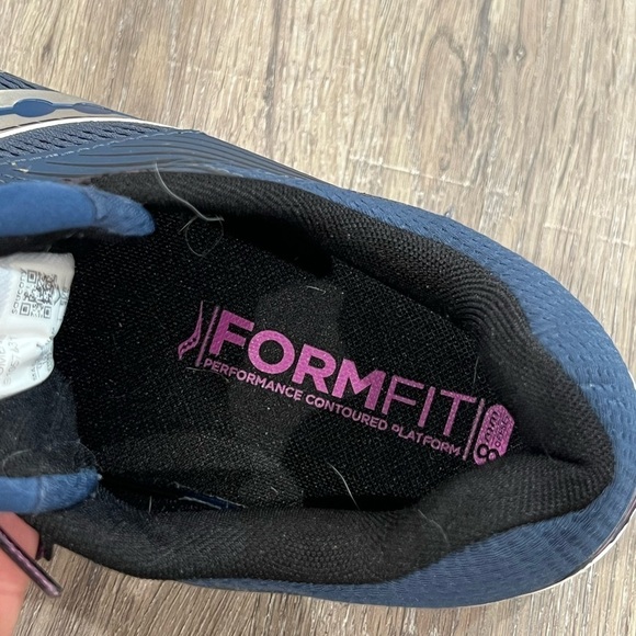 Women’s SAUCONY 10.5 Echelon 8 PWR Run Support Frame Running Shoes Like New!! - Picture 11 of 12